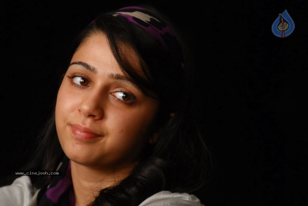 Charmi Stills - 7 / 27 photos