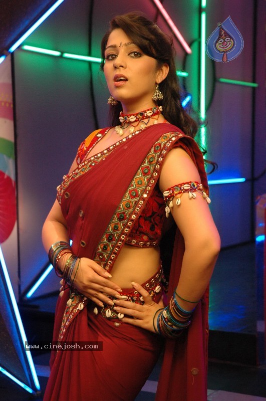 Charmi Stills In Sye Aata Movie - 1 / 6 photos