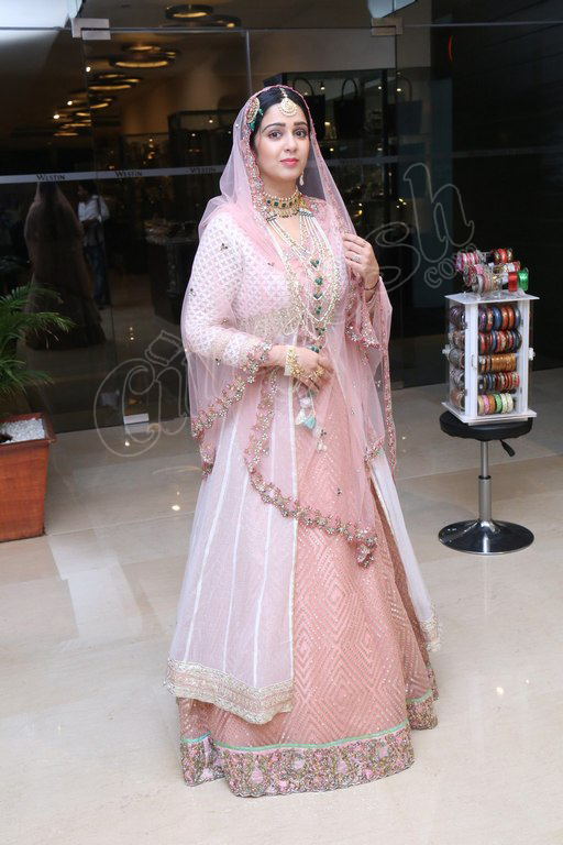 Charmy Kaur New Pics - 1 / 24 photos