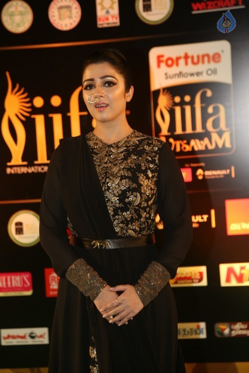 Charmy Kaur New Pics - 34 / 39 photos
