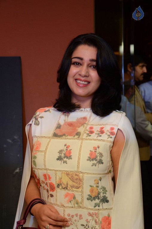 Charmy Kaur Photos - 27 / 36 photos