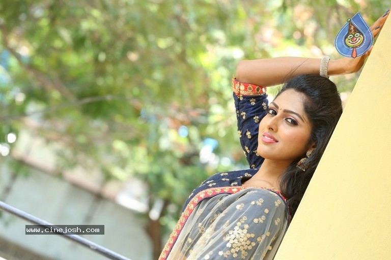 Cherishma Sri New Pics - 21 / 37 photos