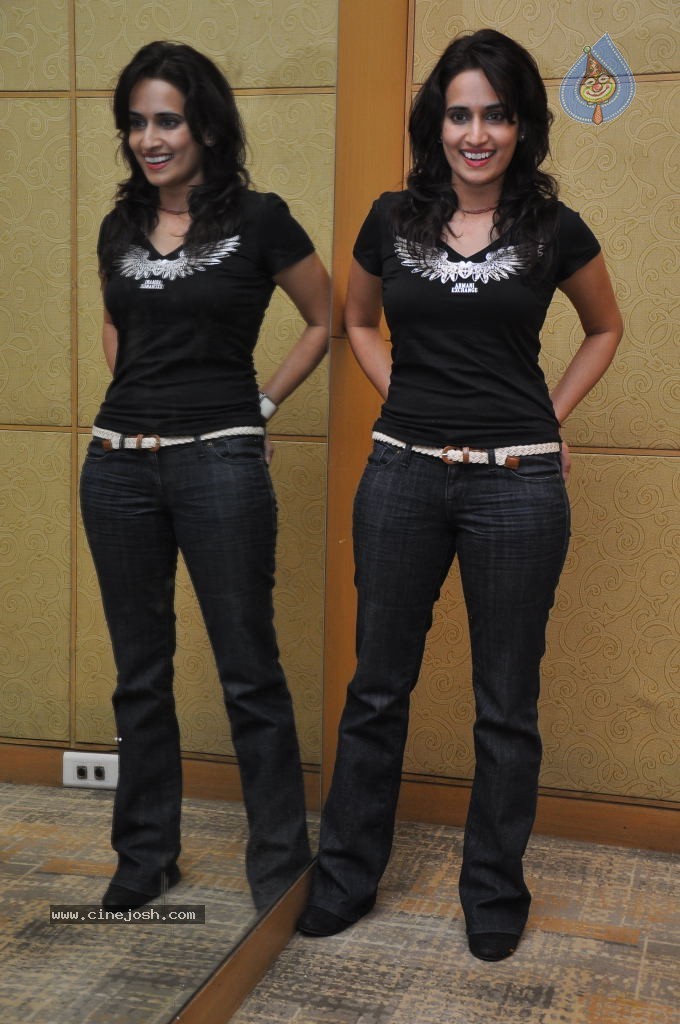 Chinmayi Ghatrazu New Stills - 17 / 45 photos