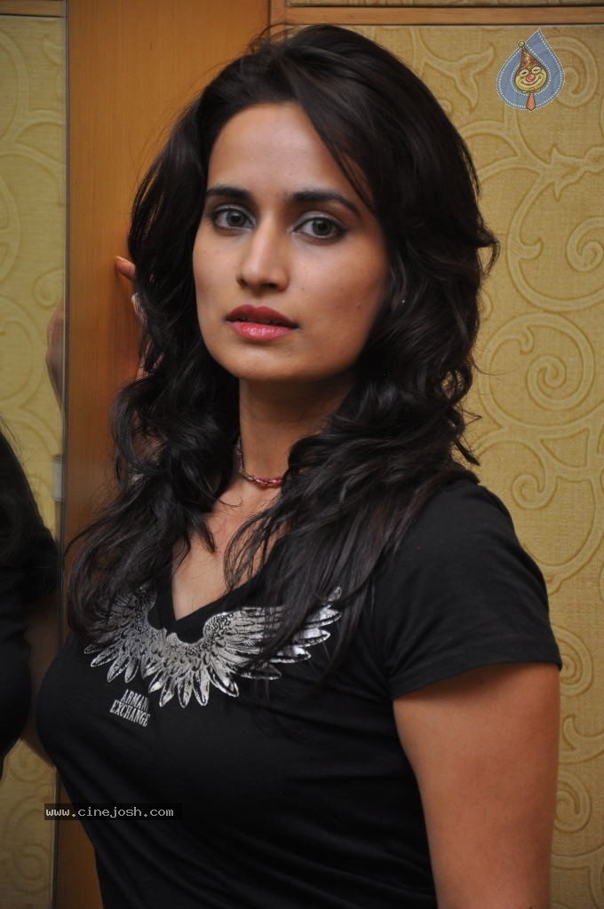 Chinmayi Ghatrazu New Stills - 37 / 45 photos