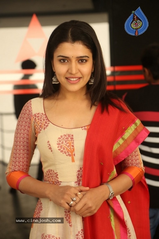 Chitra Shukla Latest Photos - 16 / 21 photos