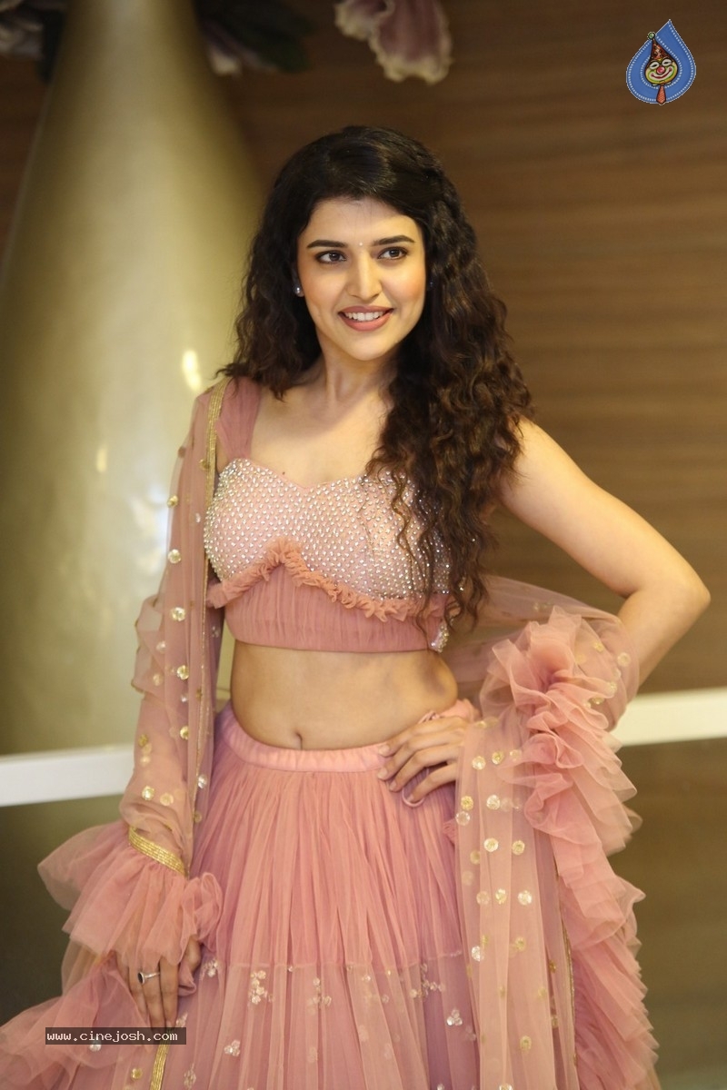 Chitra Shukla Latest Stills - 13 / 18 photos