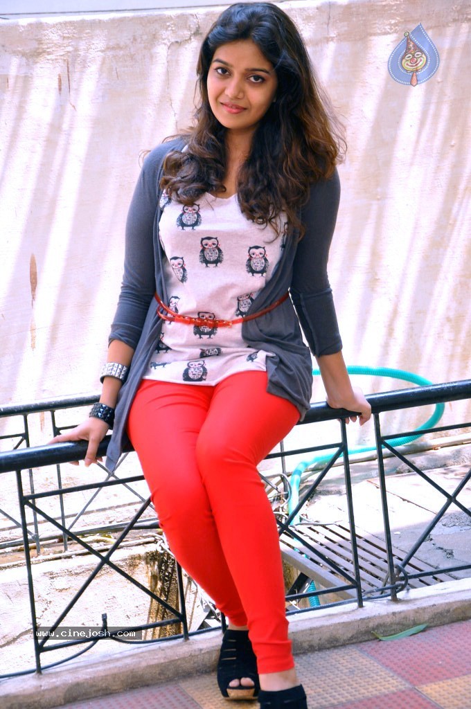 Colors Swathi Latest Gallery - 60 / 133 photos