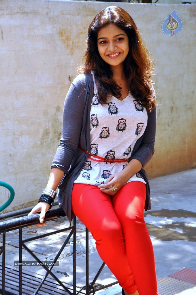 Colors Swathi Latest Gallery - 61 / 133 photos