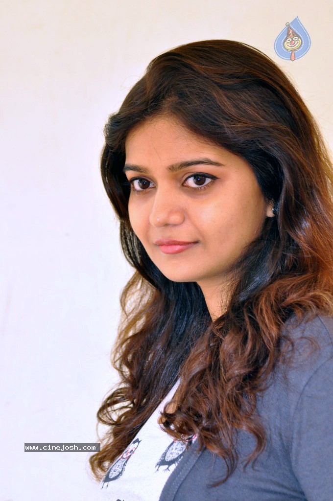 Colors Swathi Latest Gallery - 110 / 133 photos