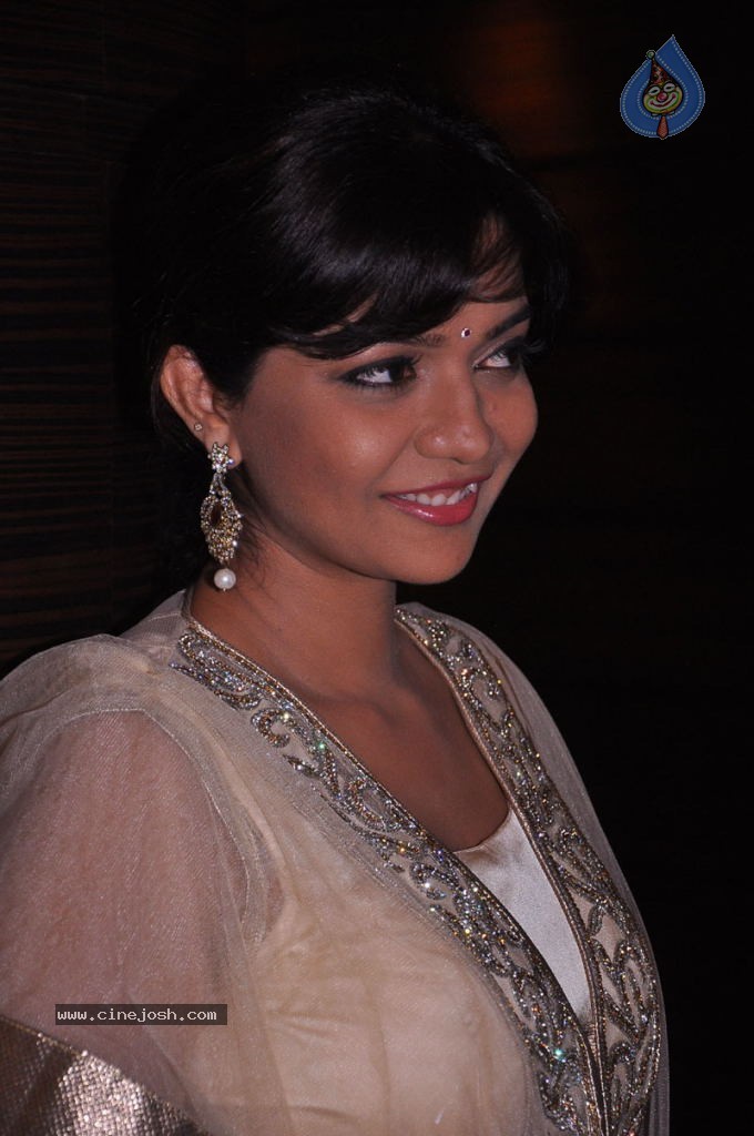 Colors Swathi Latest Photos - 19 / 36 photos