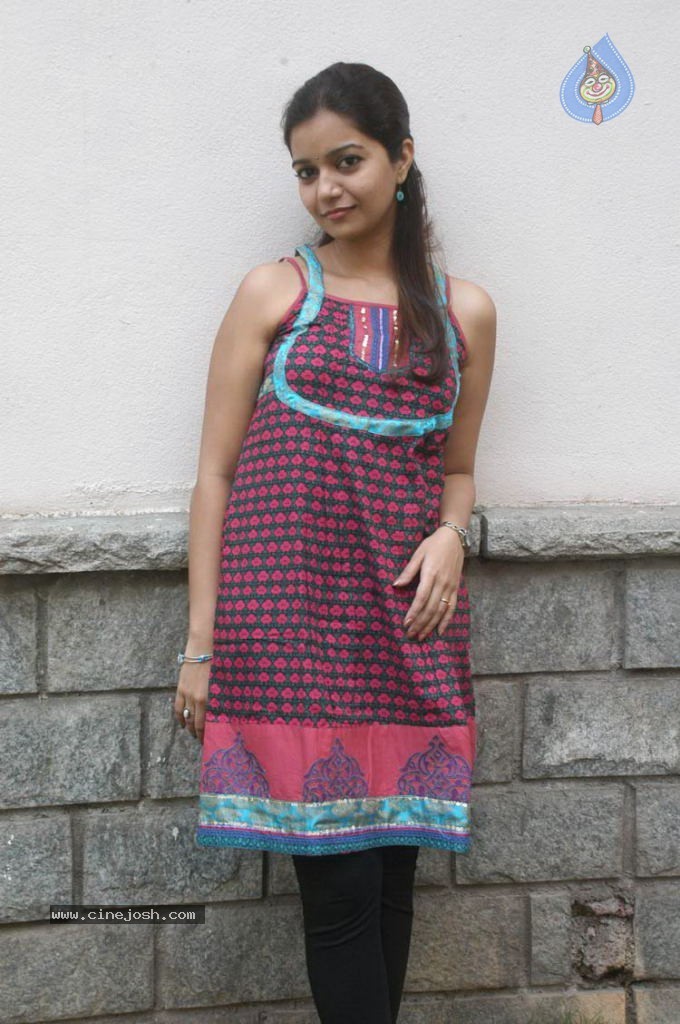 Colors Swathi New Stills - 14 / 46 photos