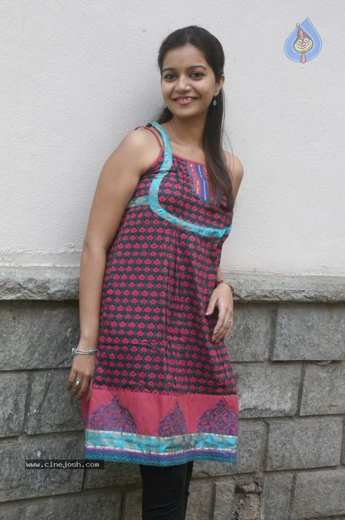 Colors Swathi New Stills - 24 / 46 photos