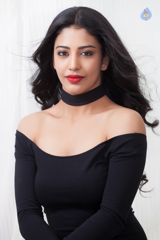 Daksha Nagarkar Latest Photo Shoot - 21 / 22 photos