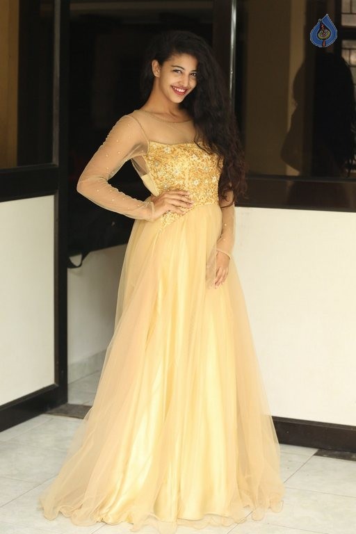 Daksha Nagarkar New Photos - 16 / 42 photos