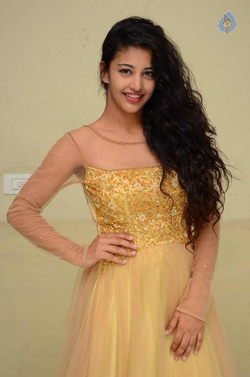 Daksha Nagarkar New Photos - 21 / 42 photos