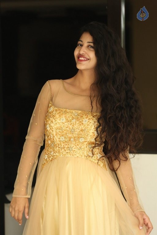 Daksha Nagarkar New Photos - 33 / 42 photos