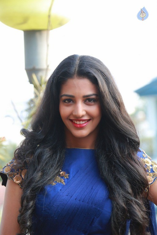 Daksha Nagarkar New Photos - 23 / 42 photos