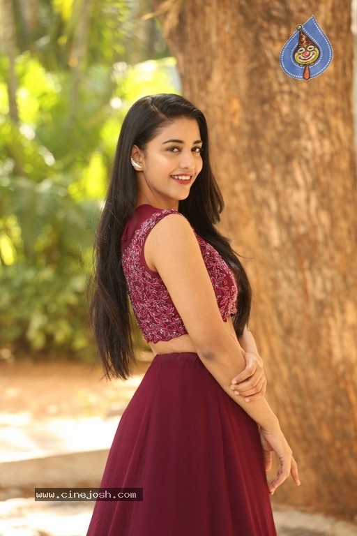 Daksha Nagarkar Photos - 13 / 25 photos