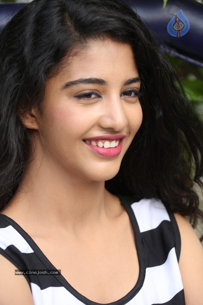 Daksha Nagarkar Stills - 16 / 70 photos