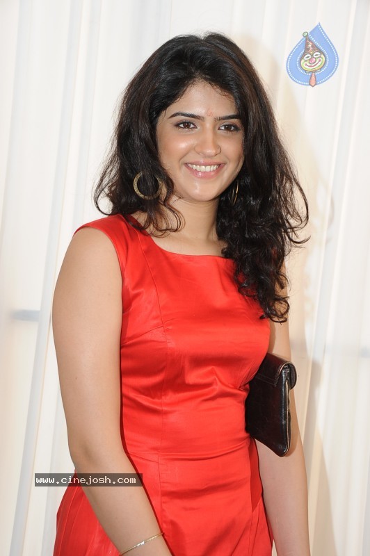 Deeksha Gallery - 18 / 38 photos