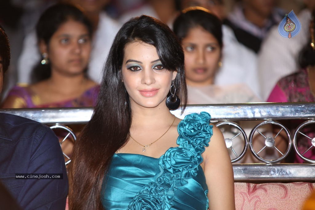 Deeksha Panth Hot Stills - 85 / 101 photos