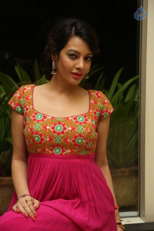 Deeksha Panth New Photos - 4 / 36 photos