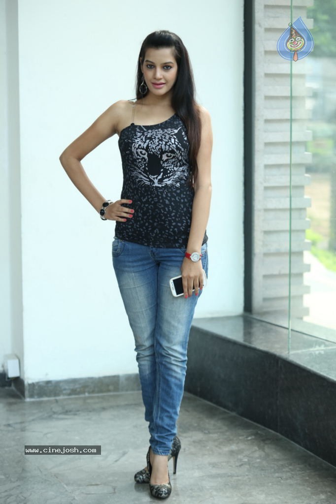 Deeksha Panth New Photos - 13 / 80 photos