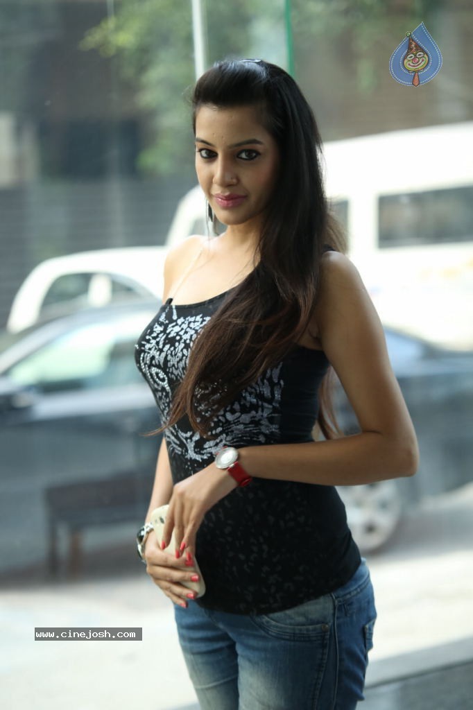 Deeksha Panth New Photos - 41 / 80 photos