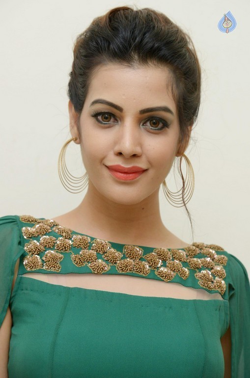 Deeksha Panth New Photos - 29 / 42 photos