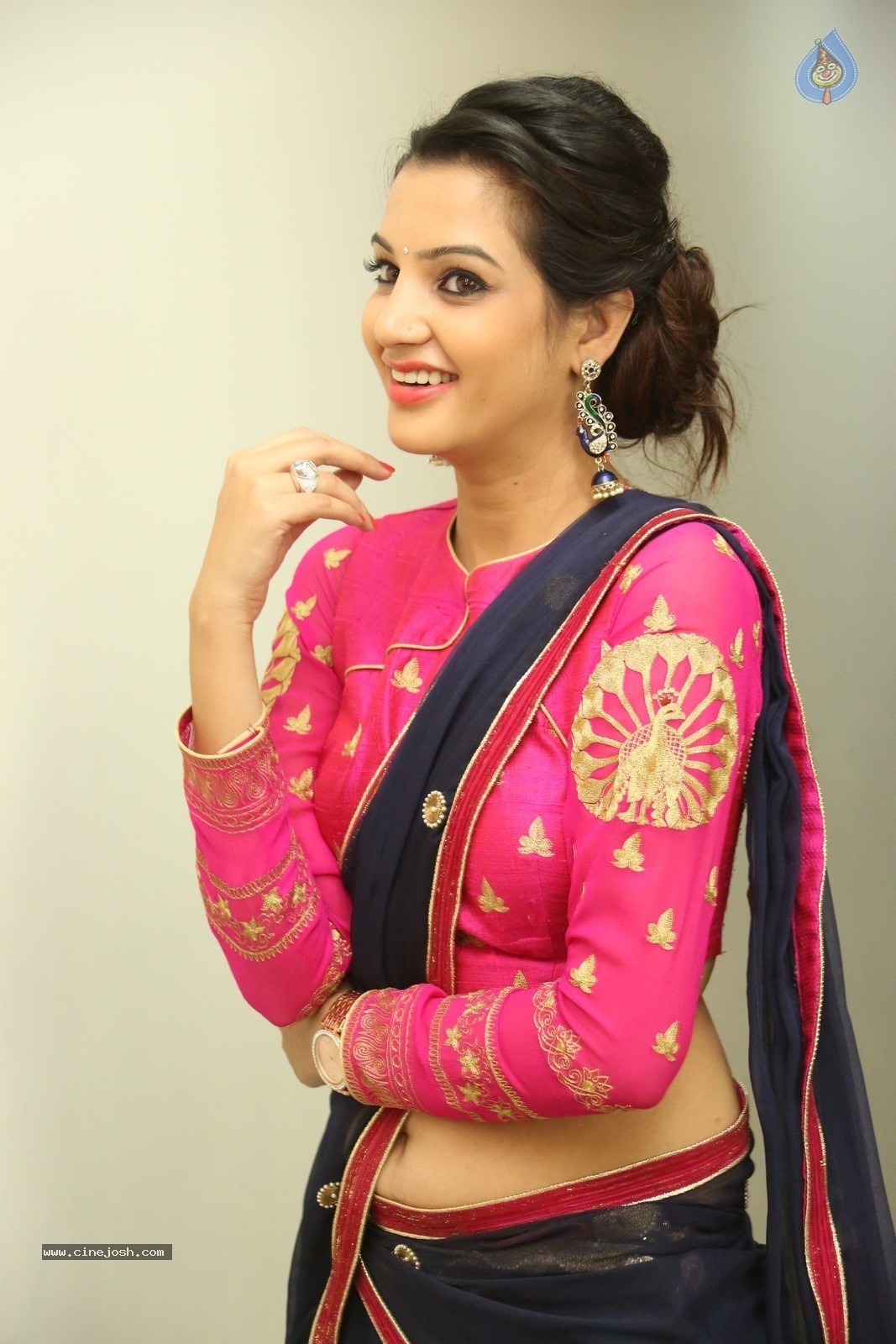 Deeksha Panth New Pics - 23 / 59 photos