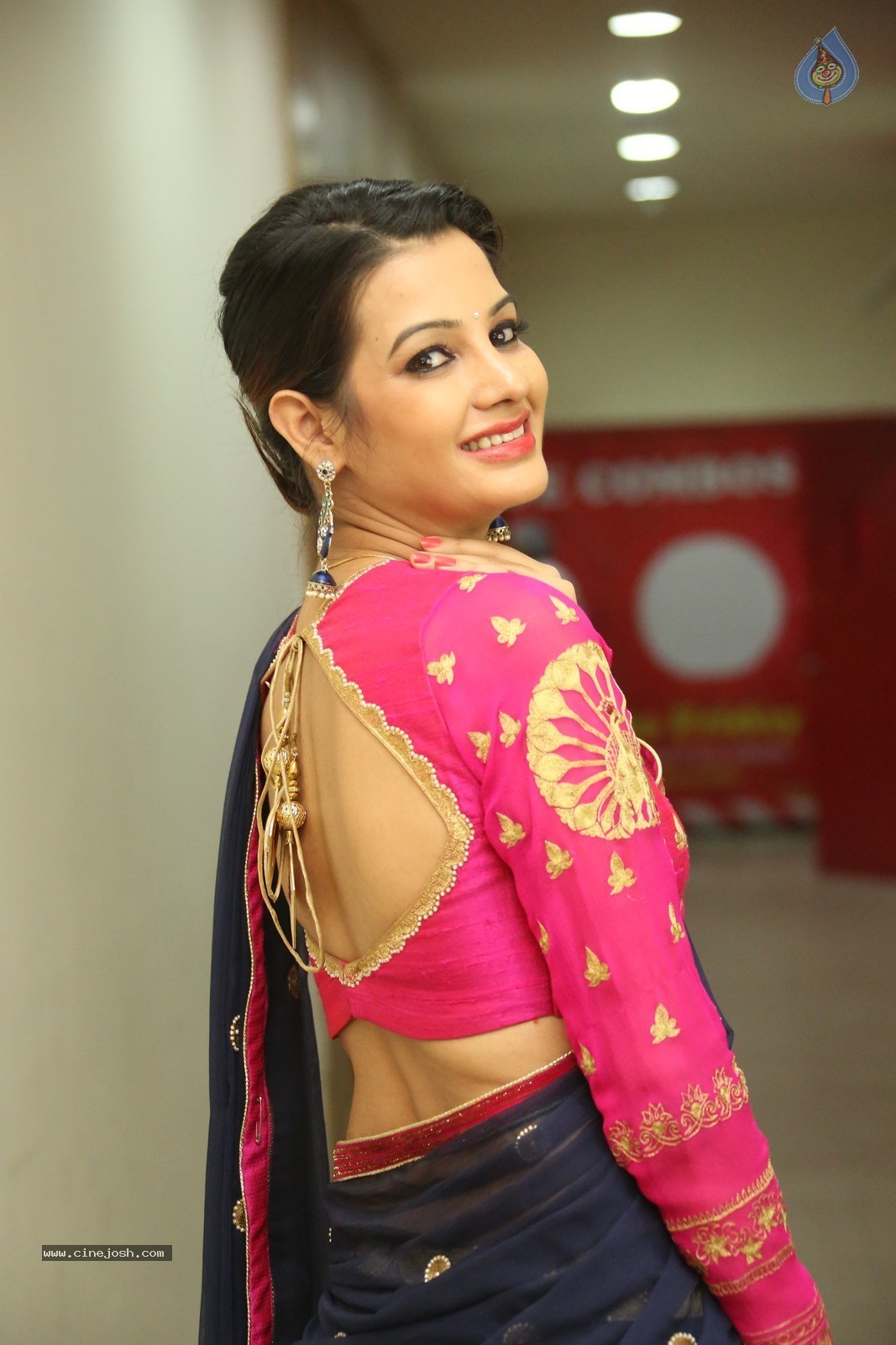 Deeksha Panth New Pics - 41 / 59 photos