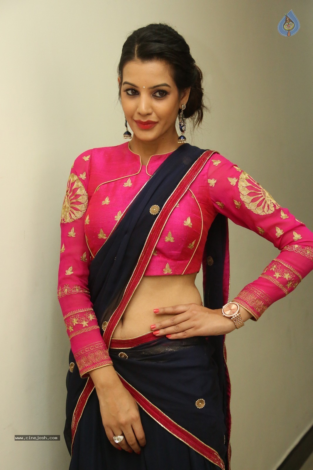 Deeksha Panth New Pics - 44 / 59 photos