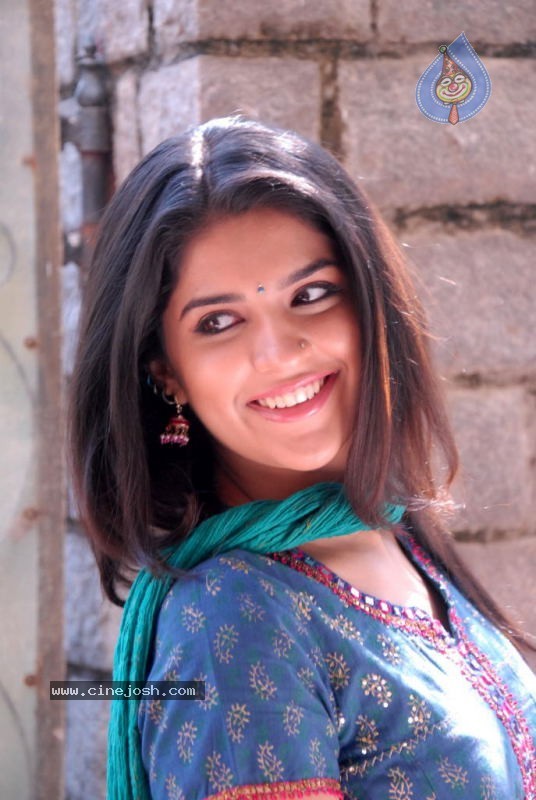 Deeksha Seth Latest Gallery - 6 / 73 photos