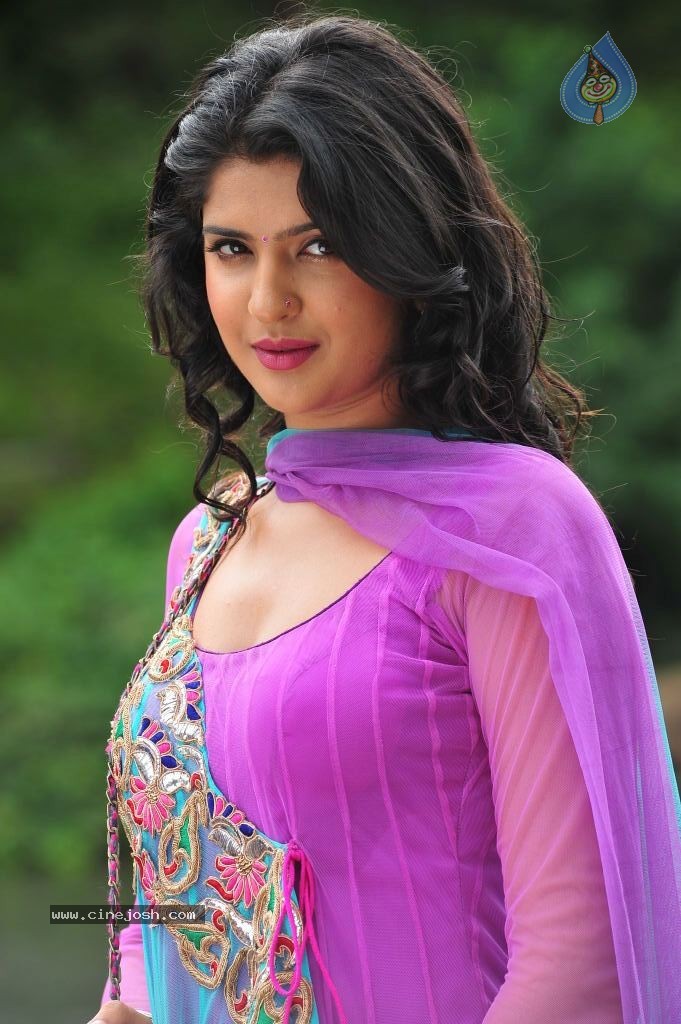 Deeksha Seth Latest Stills - 35 / 48 photos