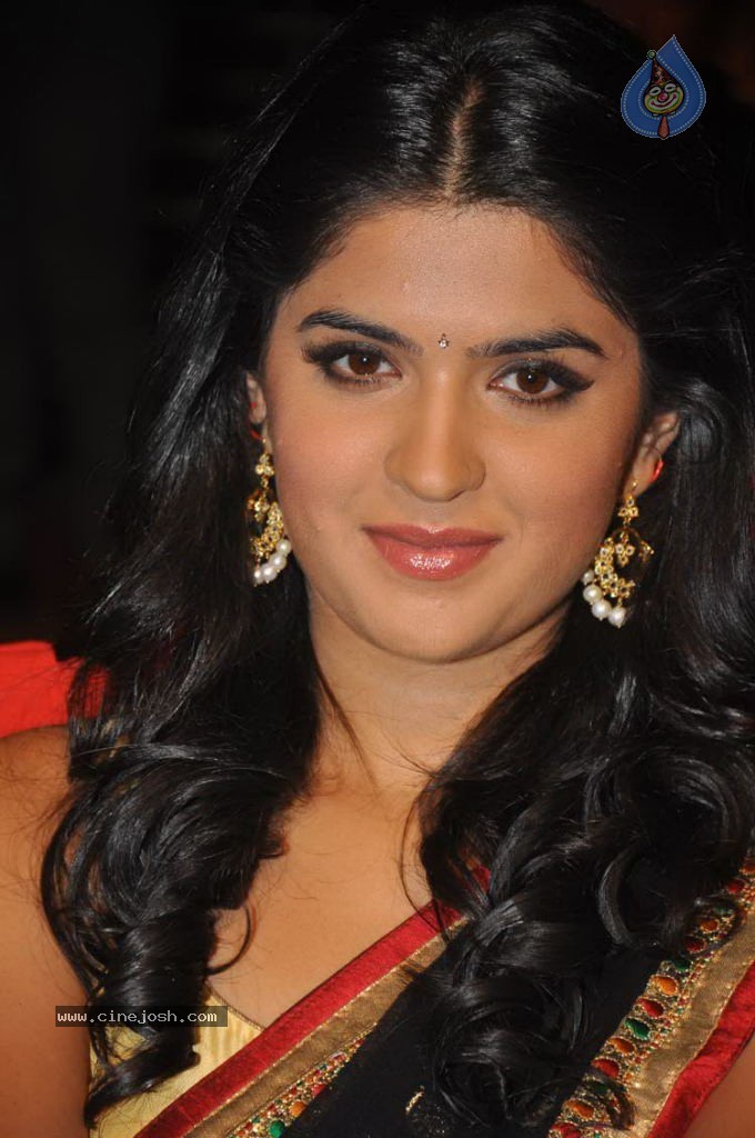 Deeksha Seth Latest Stills - 21 / 47 photos