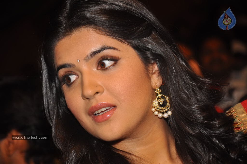 Deeksha Seth Latest Stills - 37 / 47 photos