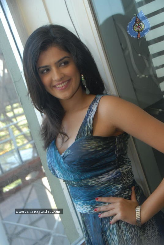 Deeksha Seth New Stills - 9 / 24 photos