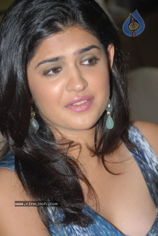 Deeksha Seth New Stills - 21 / 24 photos