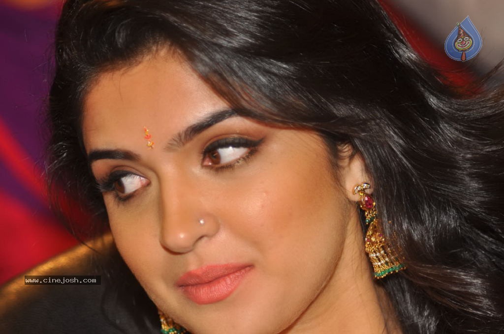 Deeksha Seth New Stills - 81 / 147 photos