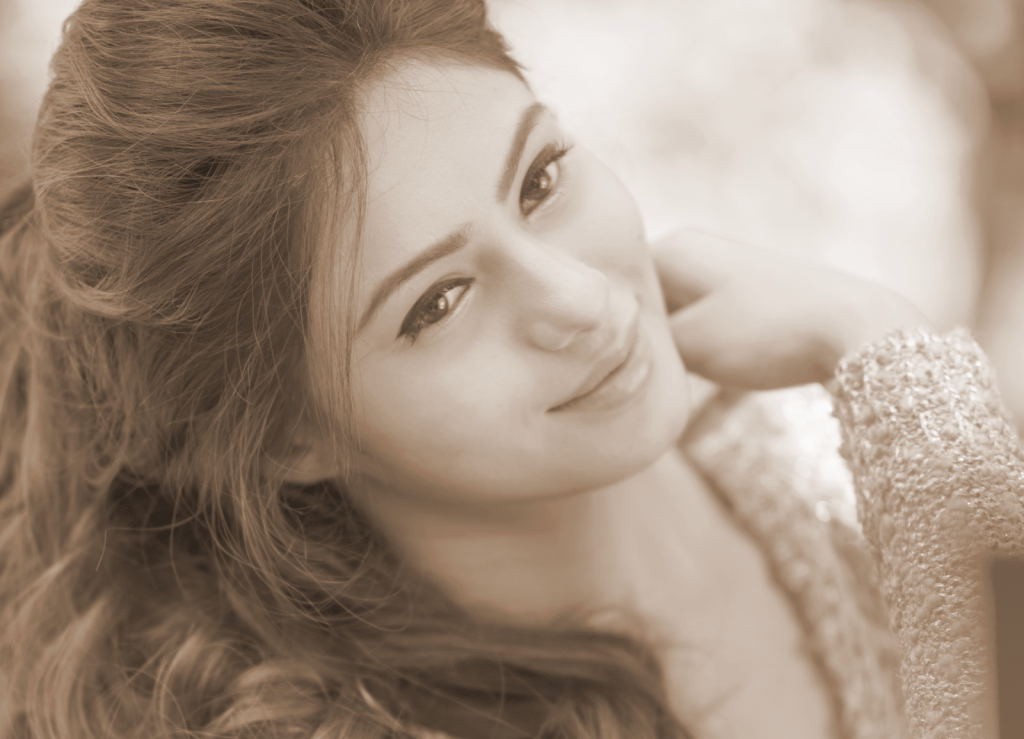 Deepa Sannidhi Hot Photos - 10 / 17 photos