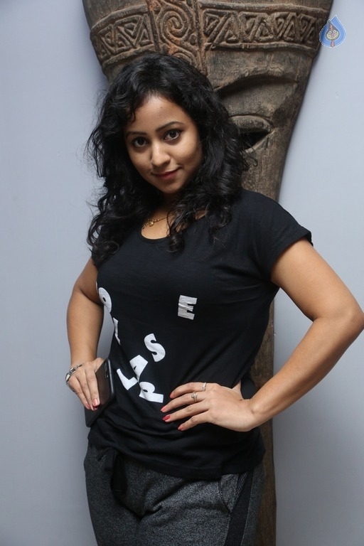 Deepthi Naidu Latest Photos - 6 / 38 photos