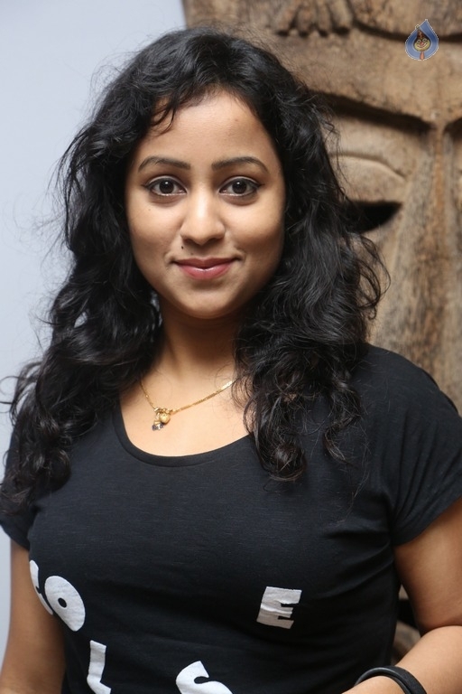 Deepthi Naidu Latest Photos - 33 / 38 photos