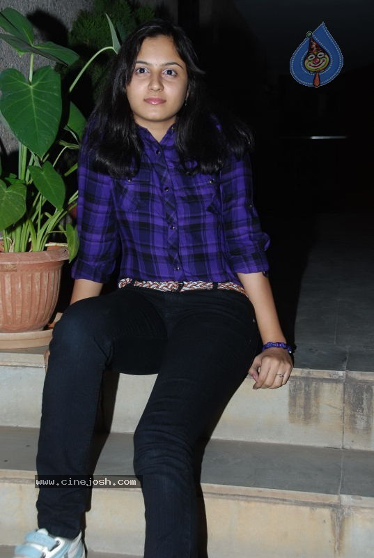 Deepthi Stills - 36 / 61 photos