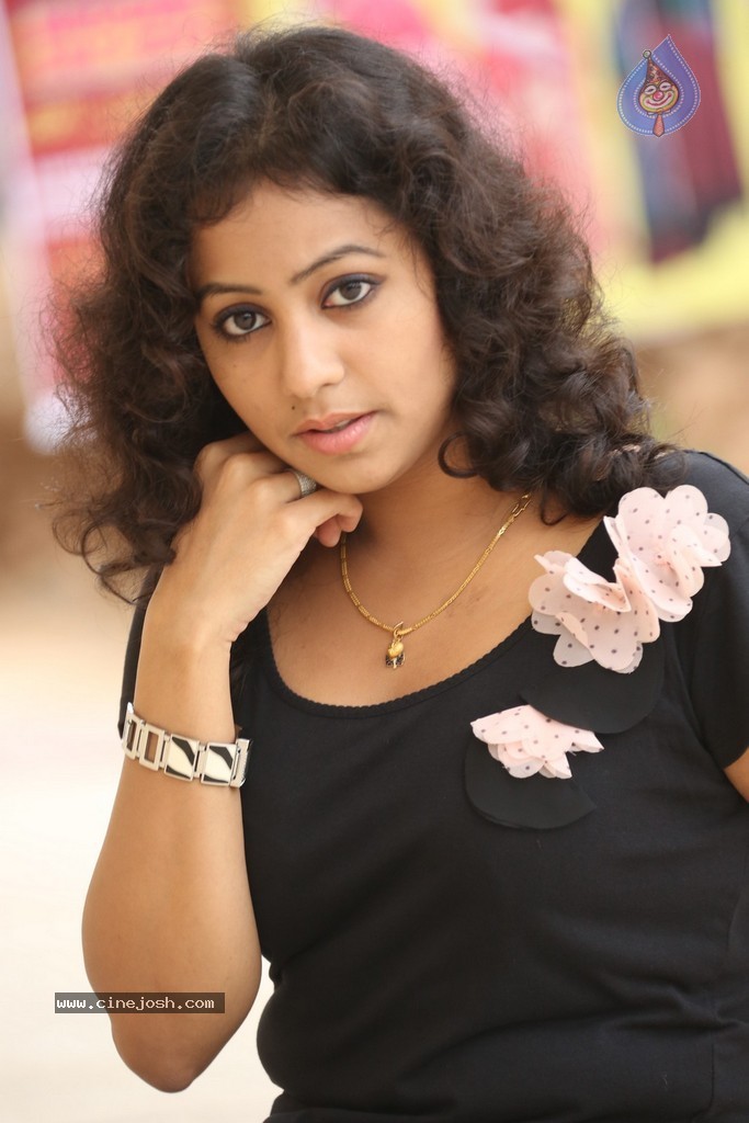 Deepu Naidu Latest Stills - 80 / 152 photos