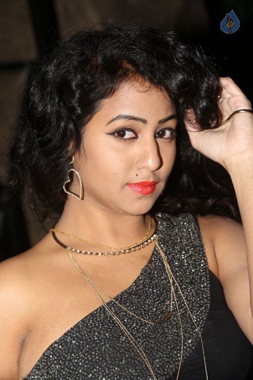 Deepu Naidu New Gallery - 24 / 42 photos