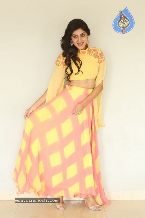 Dhanya Bala Krishna Photos - 17 / 21 photos