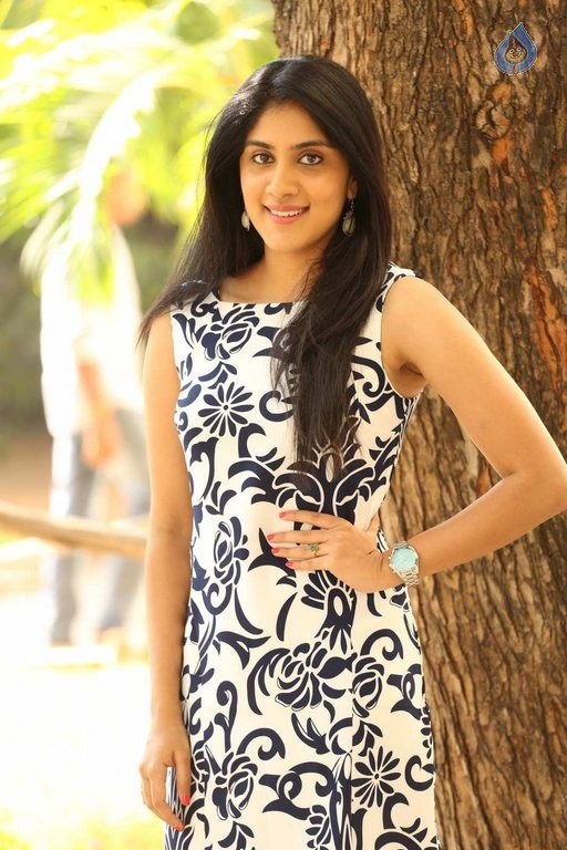 Dhanya Balakrishna New Pics - 33 / 42 photos