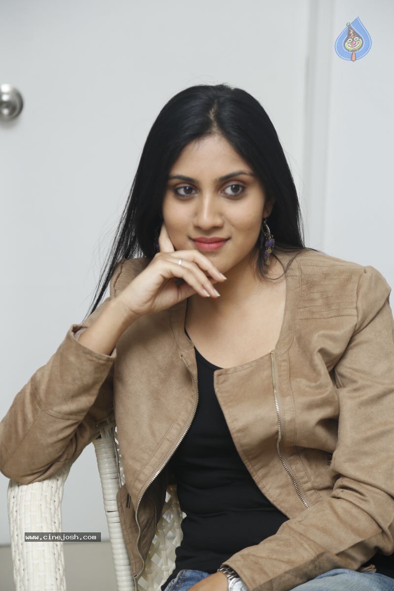 Dhanya Balakrishna New Stills - 44 / 89 photos