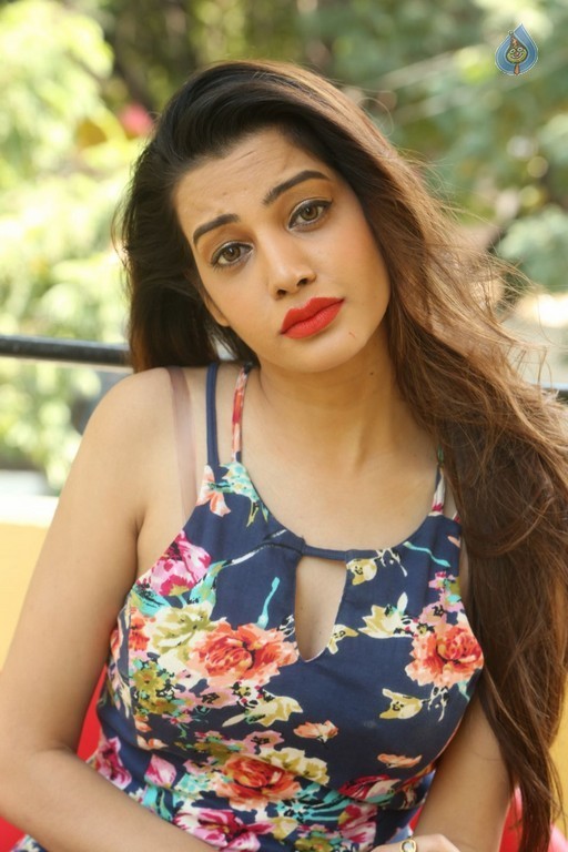 Diksha Panth New Gallery - 24 / 42 photos
