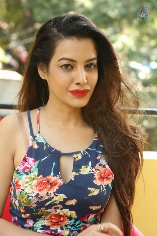 Diksha Panth New Gallery - 31 / 42 photos